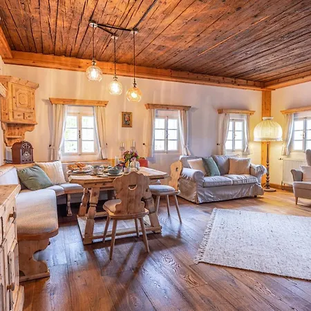 Ferienhaus Winzerhaus Am Schoeckl *
